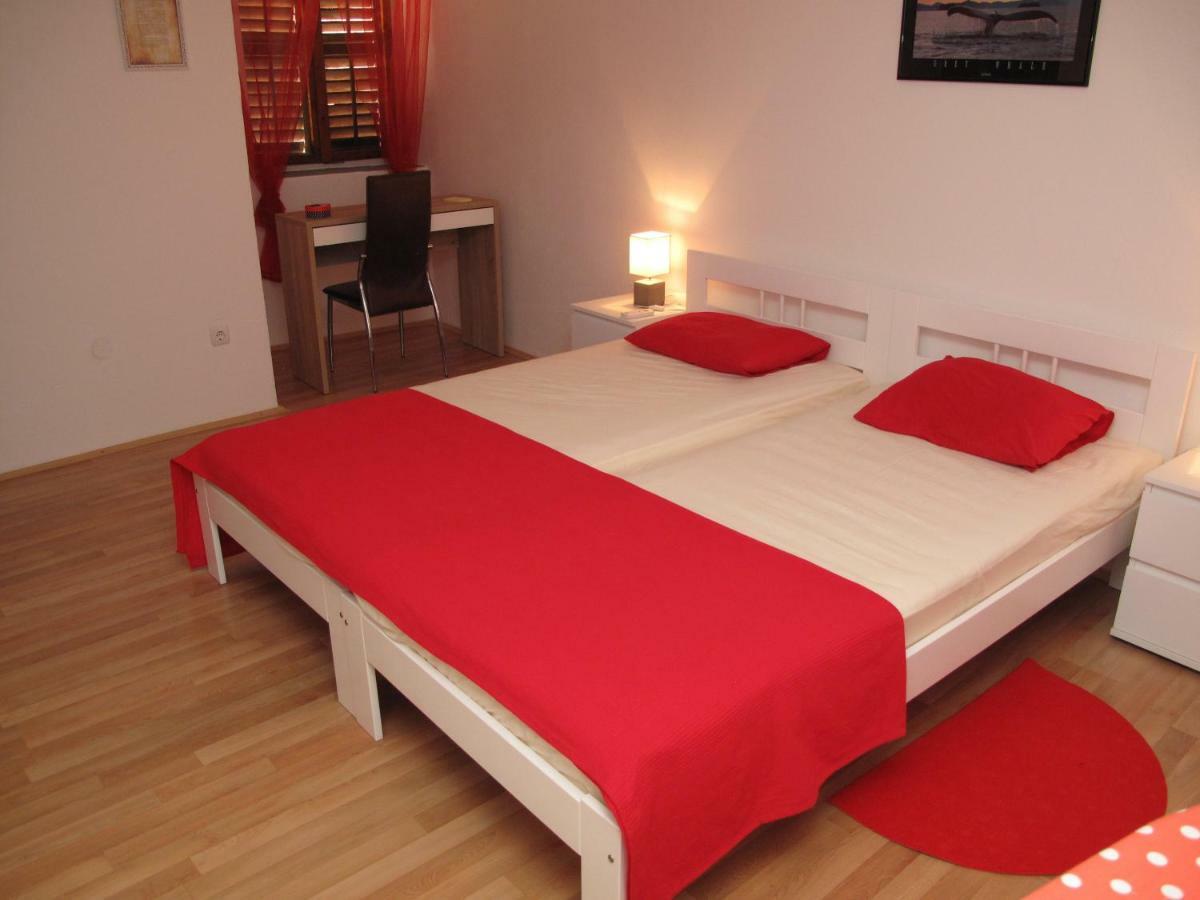 Illy City Centre Apartment Sibenik Luaran gambar