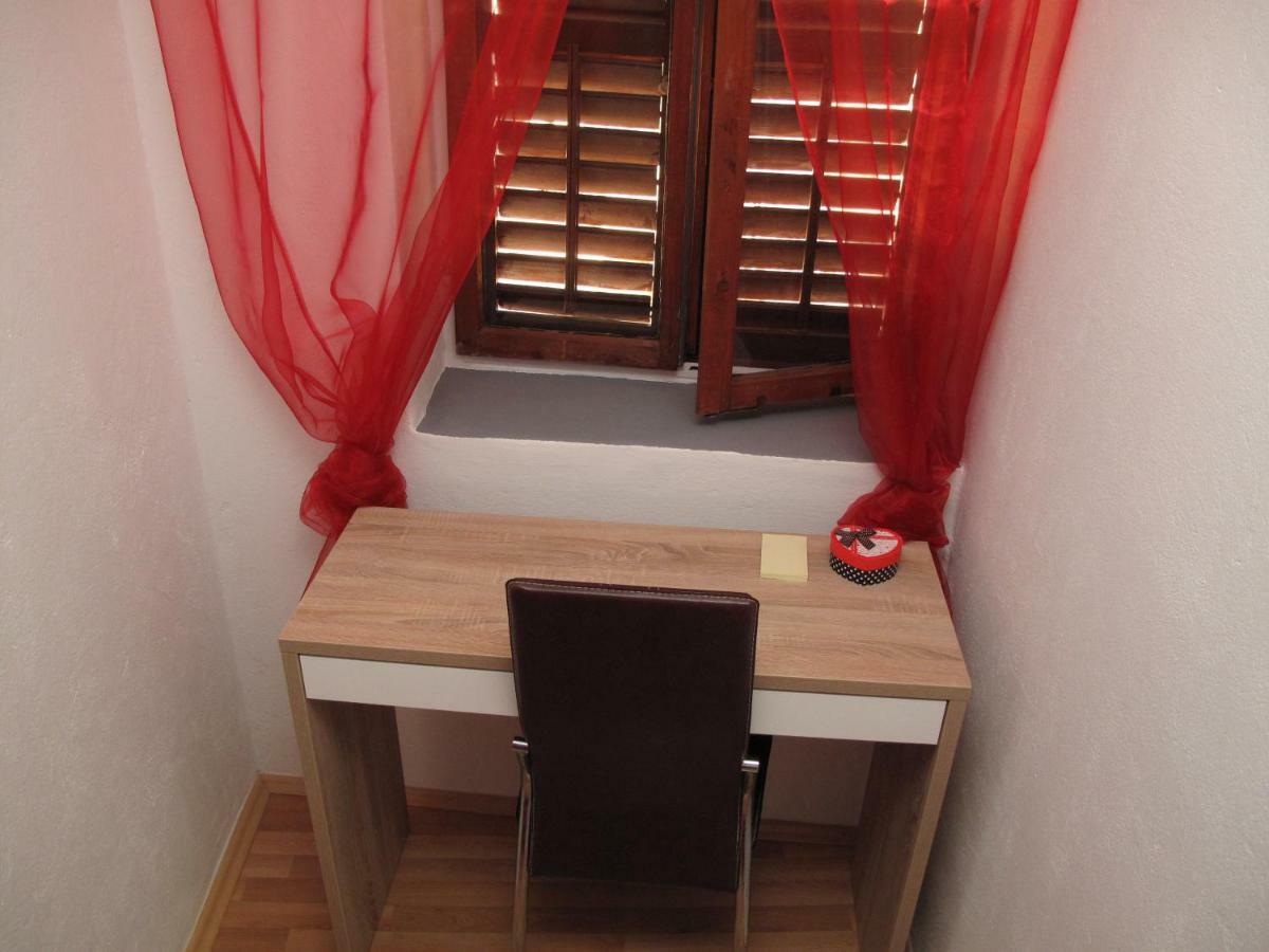 Illy City Centre Apartment Sibenik Luaran gambar