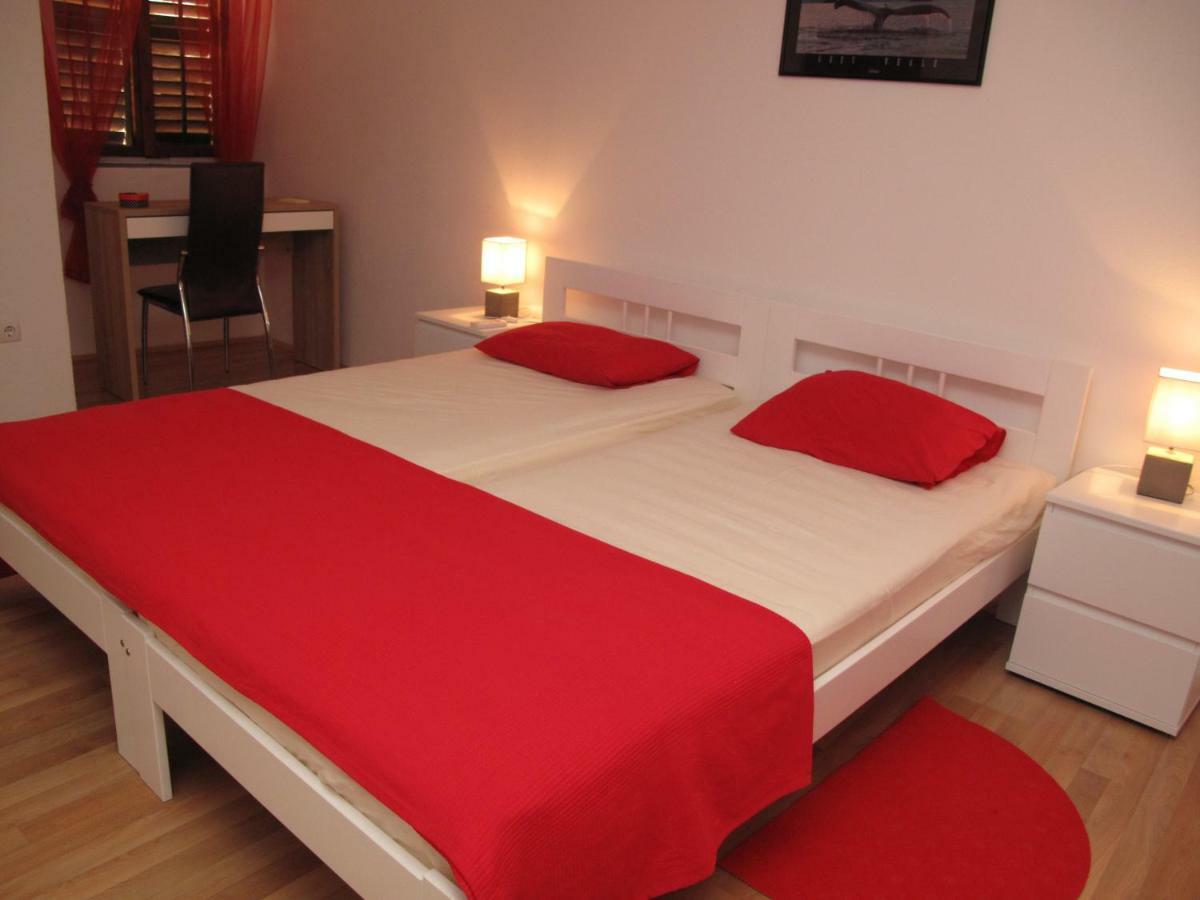 Illy City Centre Apartment Sibenik Luaran gambar