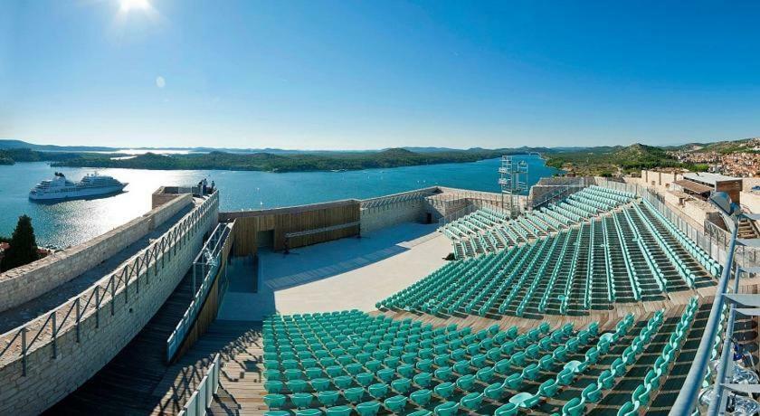 Illy City Centre Apartment Sibenik Luaran gambar