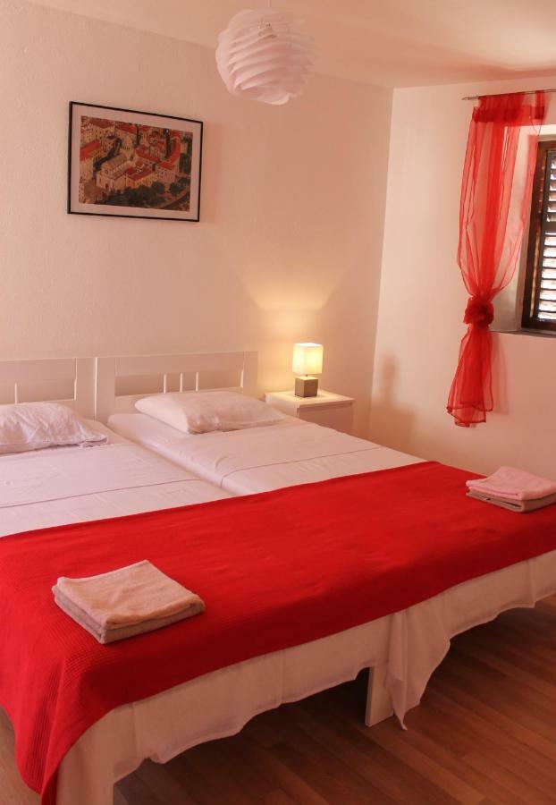 Illy City Centre Apartment Sibenik Luaran gambar