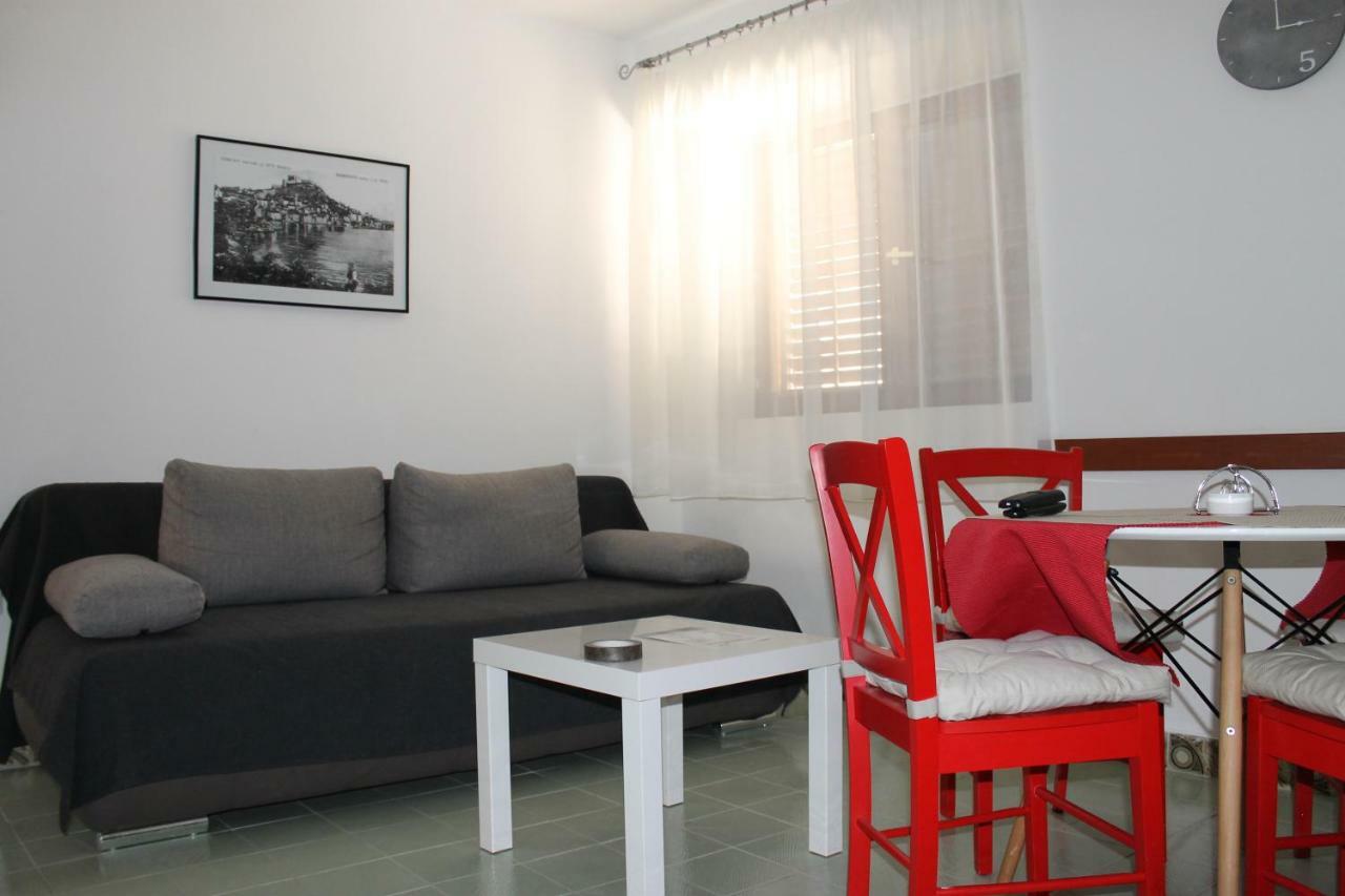 Illy City Centre Apartment Sibenik Luaran gambar